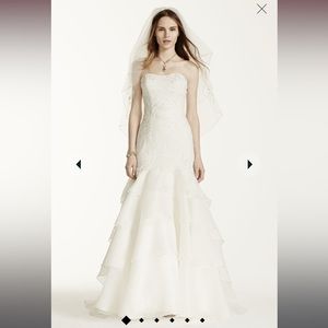 New never worn Melissa Sweet floral lace mermaid wedding dress

STYLE# MS251003